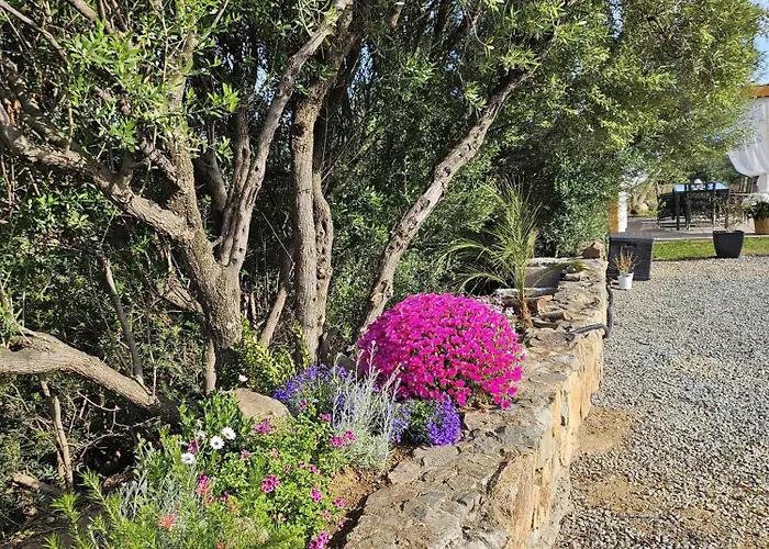 فيلة Mary Near Villasimius *